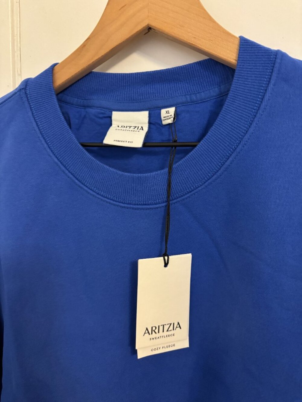 Aritzia Cozy Sweatfleece Perfect Crew Sweatshirt | Jazz Blue | Size XL, S - Picture 3 of 5